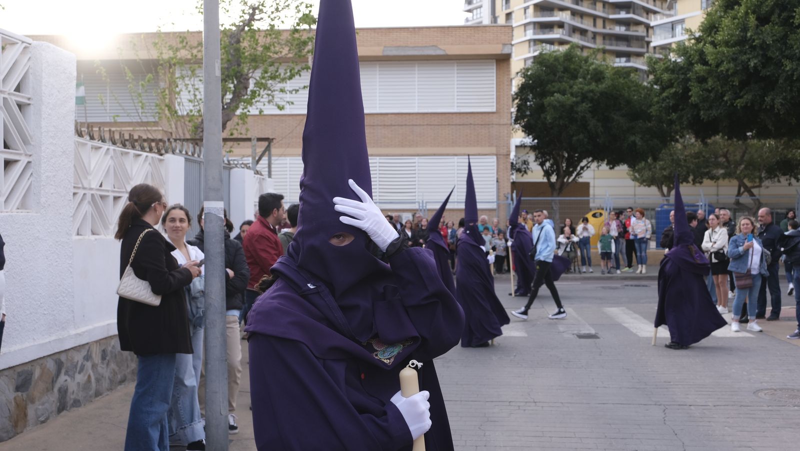 La procesión del Encuentro por las calles de Almería, en imágenes