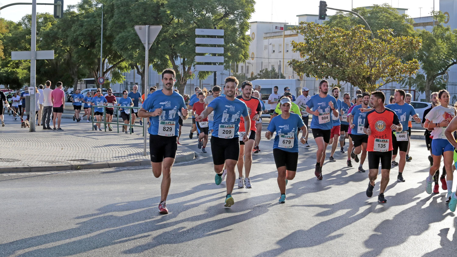 Imágenes de la XLI Carrera Popular 'Ciudad de Jerez'