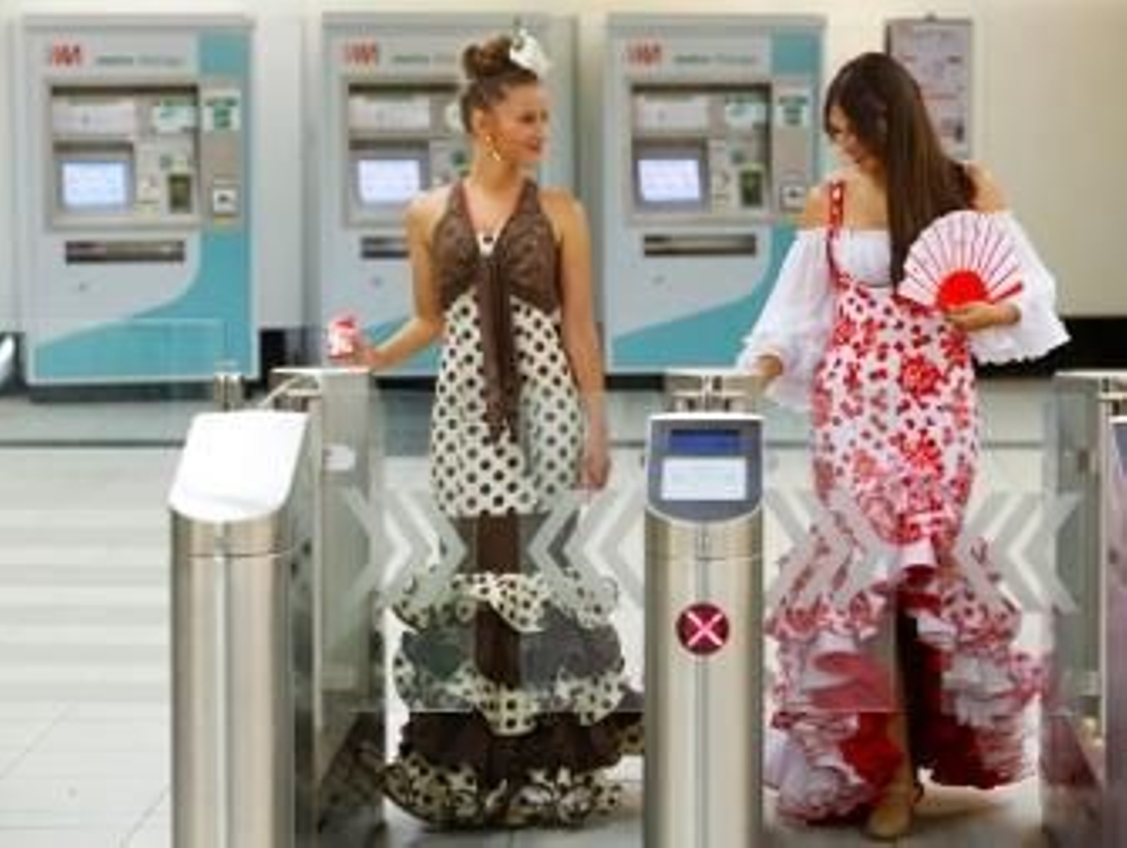 El Metro refuerza el servicio en la semana de Feria ampliando todos los días su horario comercial