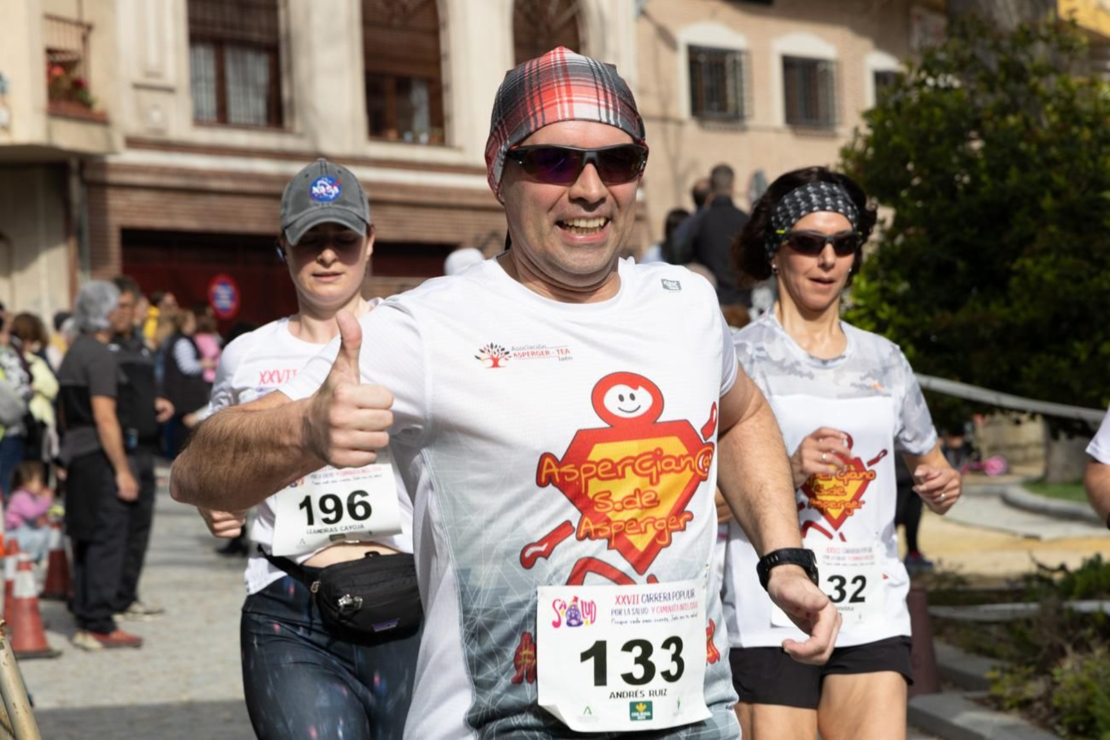 Más de 2.100 participantes corren  para promover la salud en Jaén, en imágenes (2)