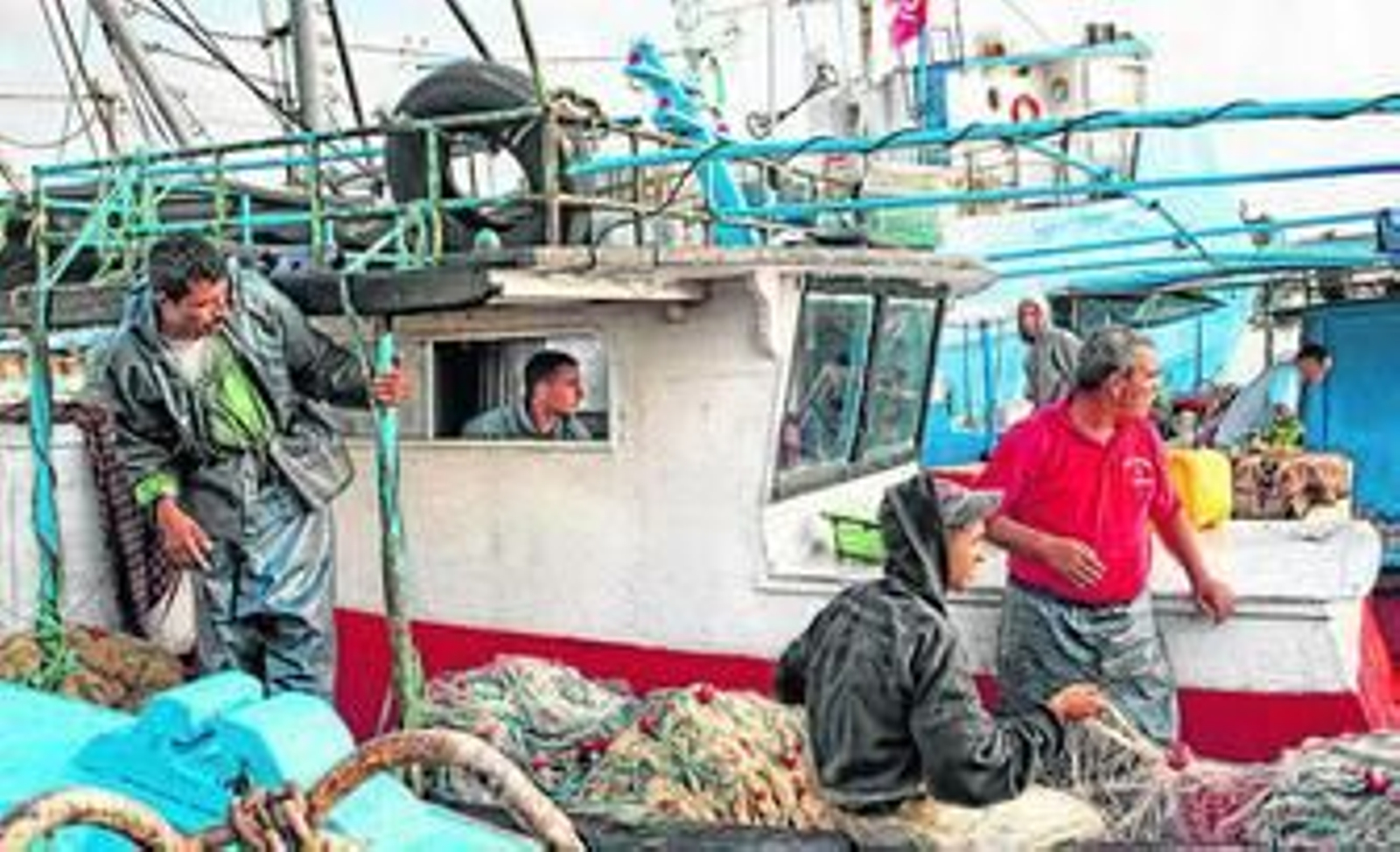 Un grupo de pescadores en Túnez.