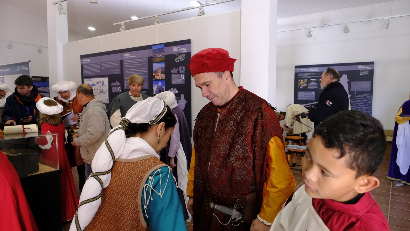 Imágenes de la "visita de los Reyes Católicos" a Fiñana