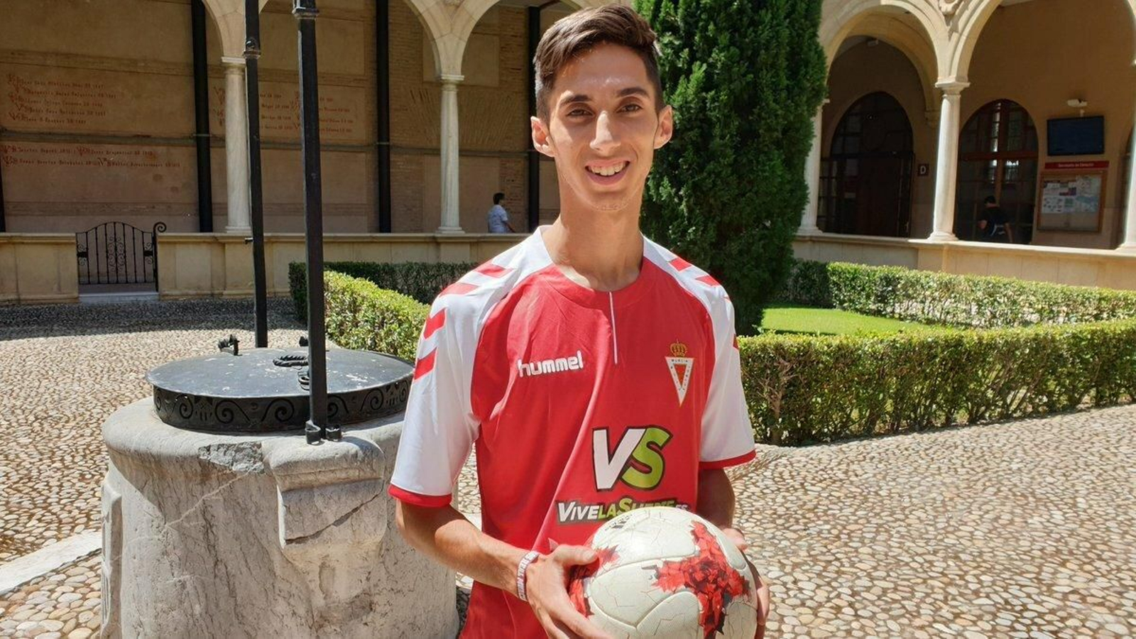 Alberto Rodríguez, centrocampista del Real Murcia CF