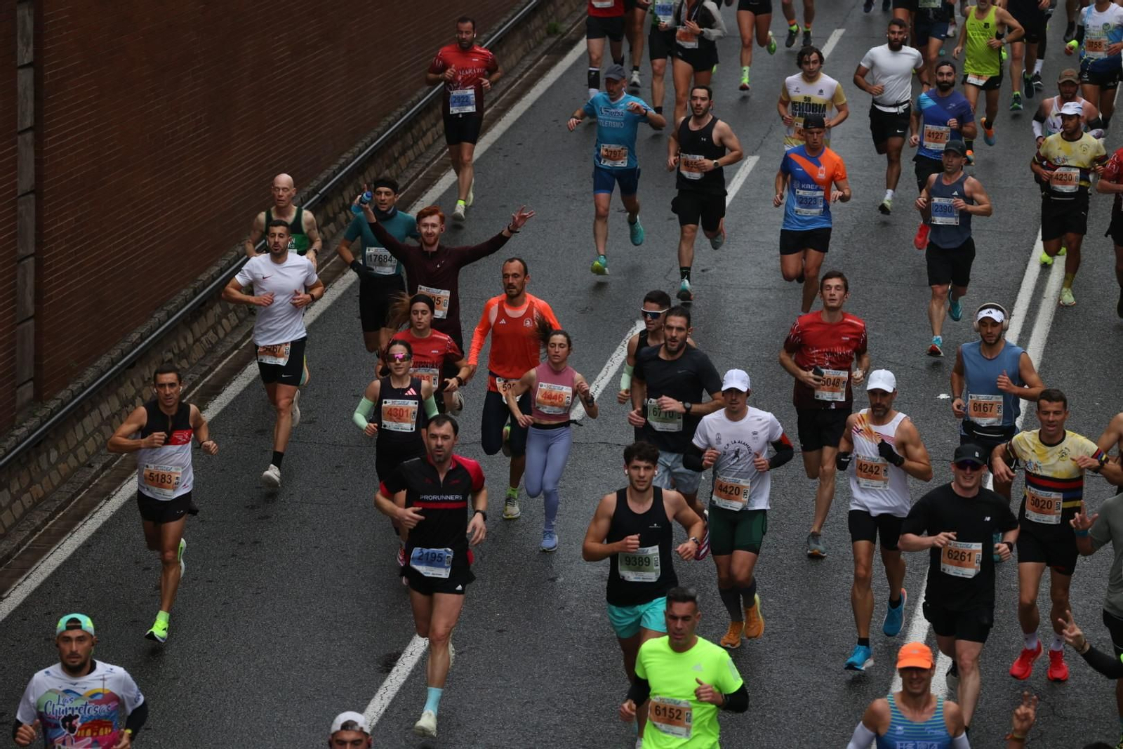 Búscate en la Media Maratón de Sevilla 06