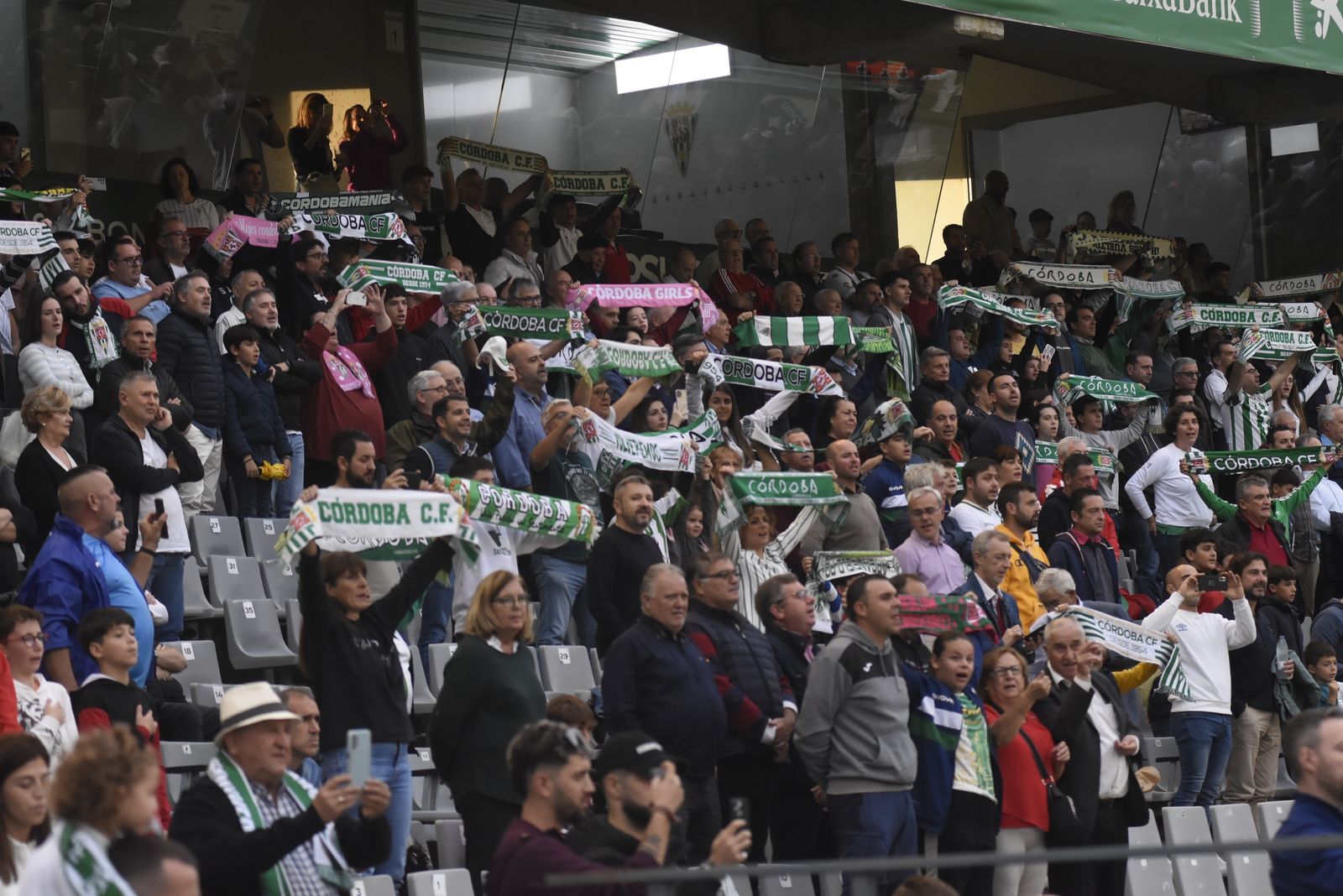 Imágenes del partido entre el Córdoba y el Recreativo de Huelva en El Arcángel