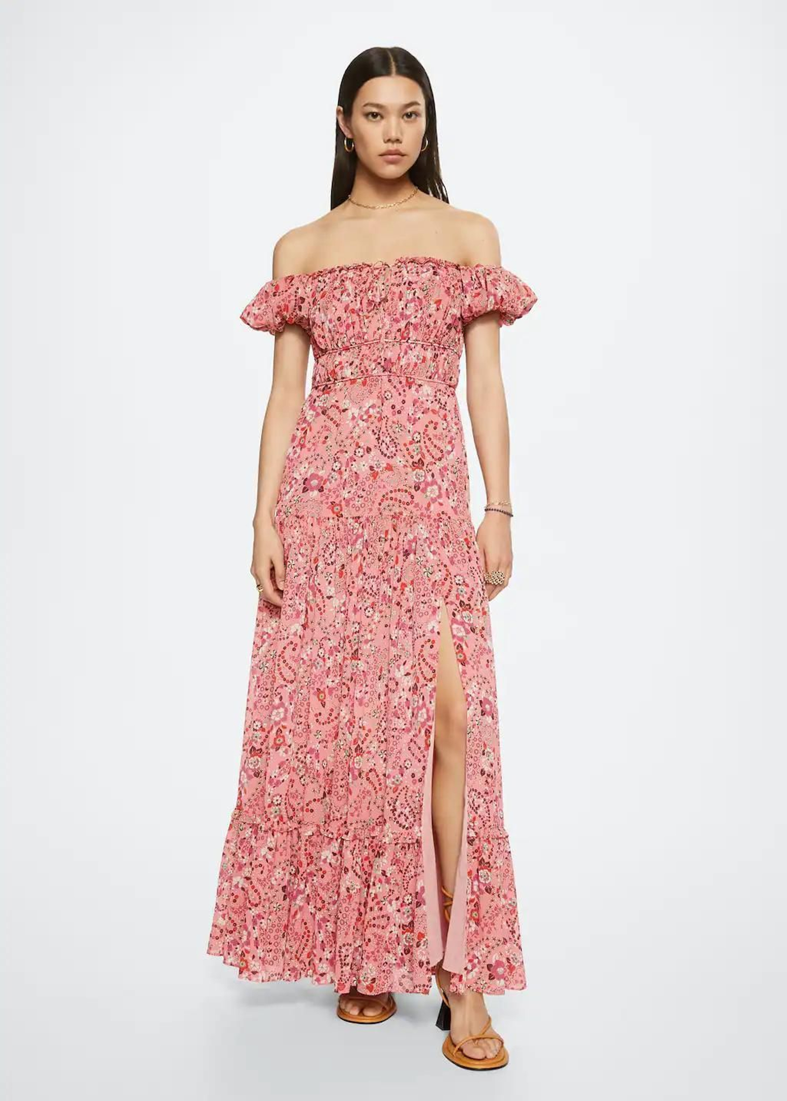 Vestido de estampado paisley de Mango. Vestido de estampado paisley de Mango.