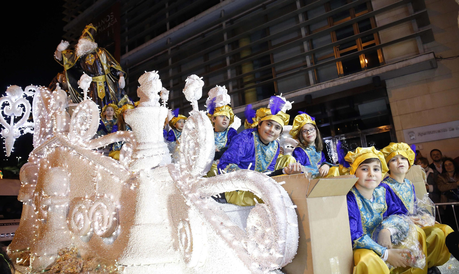 Fotos de la Cabalgata de Reyes en Málaga capital.