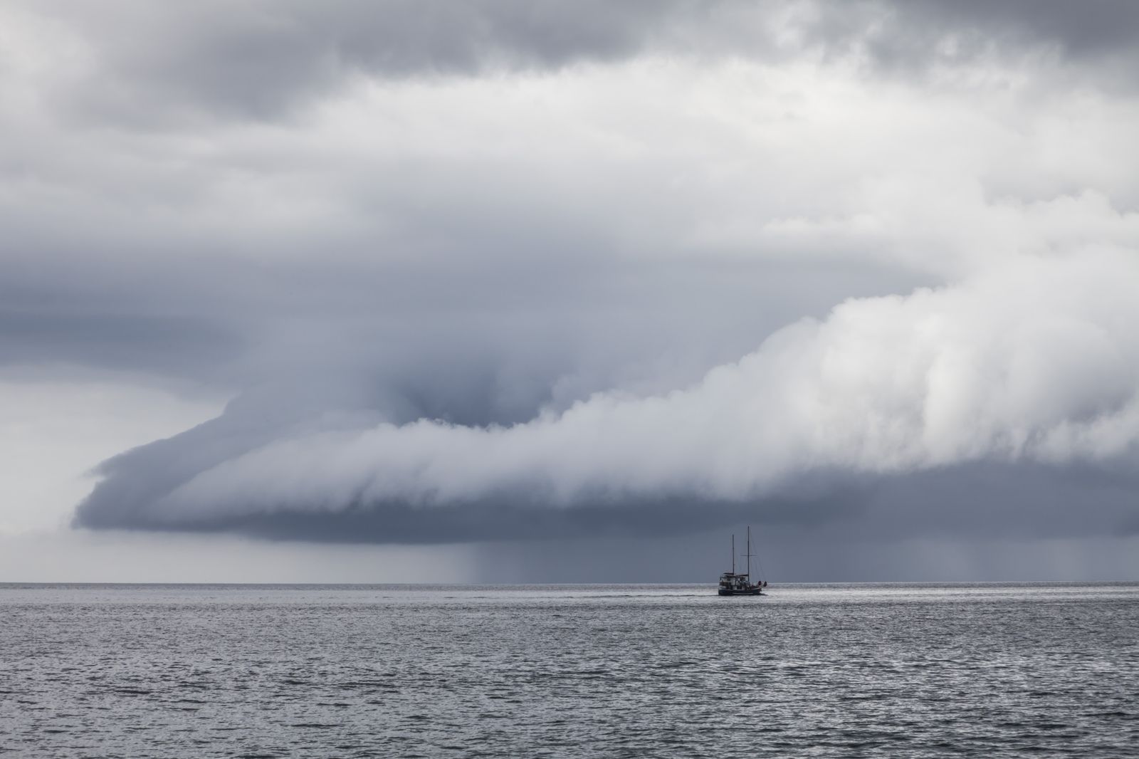 El crucero 'El pirata', uno de los sugerentes paisajes que propone Andrada.