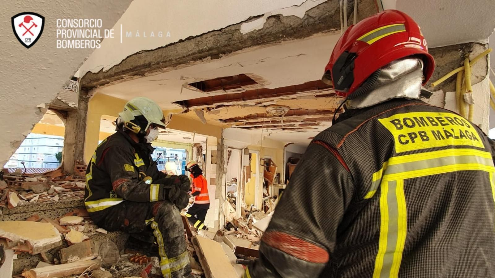 Fotos de la explosión en la que ha muerto una mujer en Torre del Mar