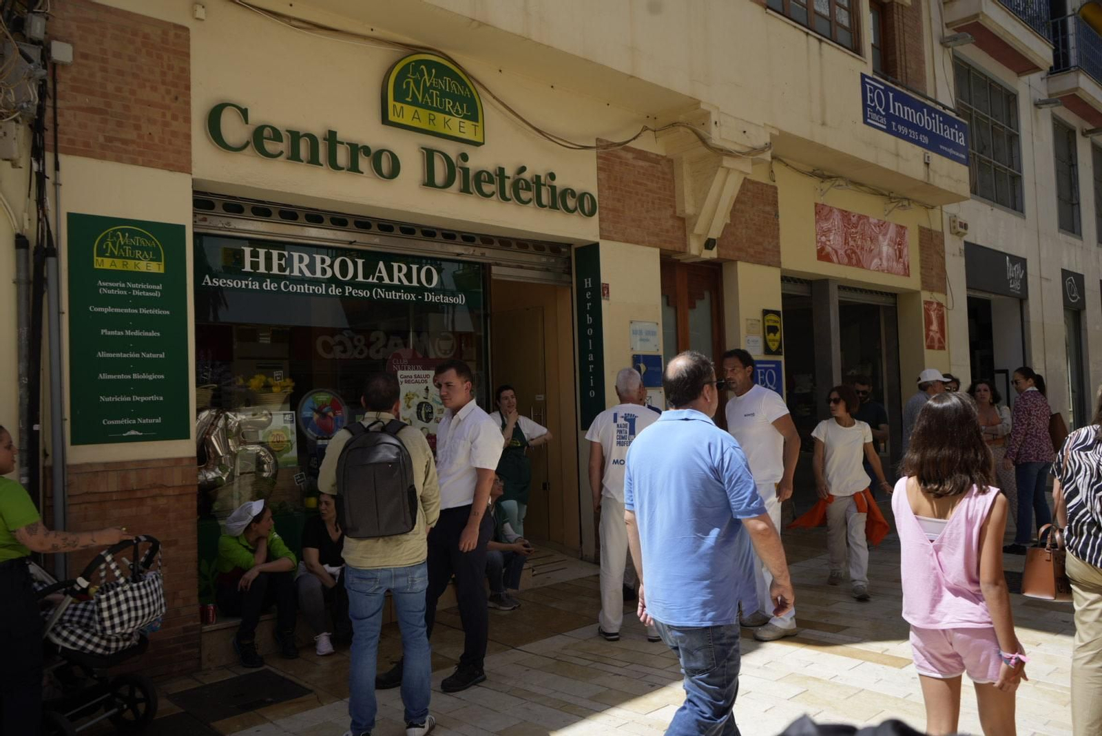 Así se vivió el apagón en las calles de Huelva, en imágenes