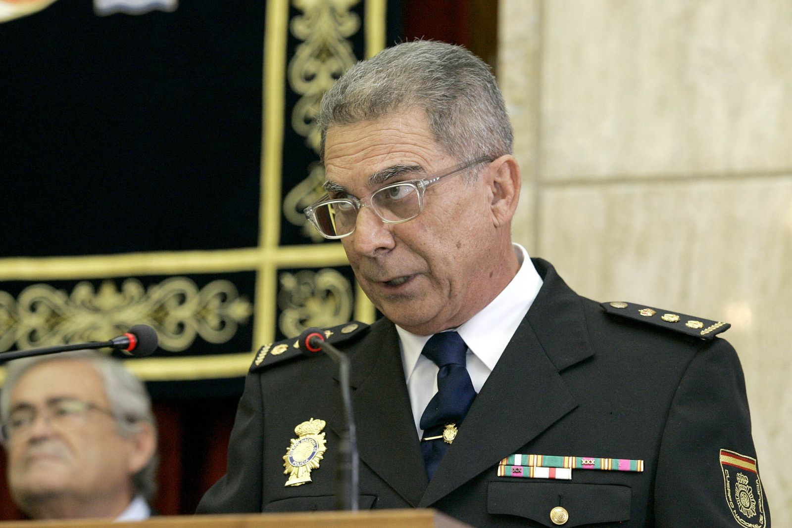 Adolfo Castaño durante su toma de posesión del cargo como Comisario en septiembre de 2015.