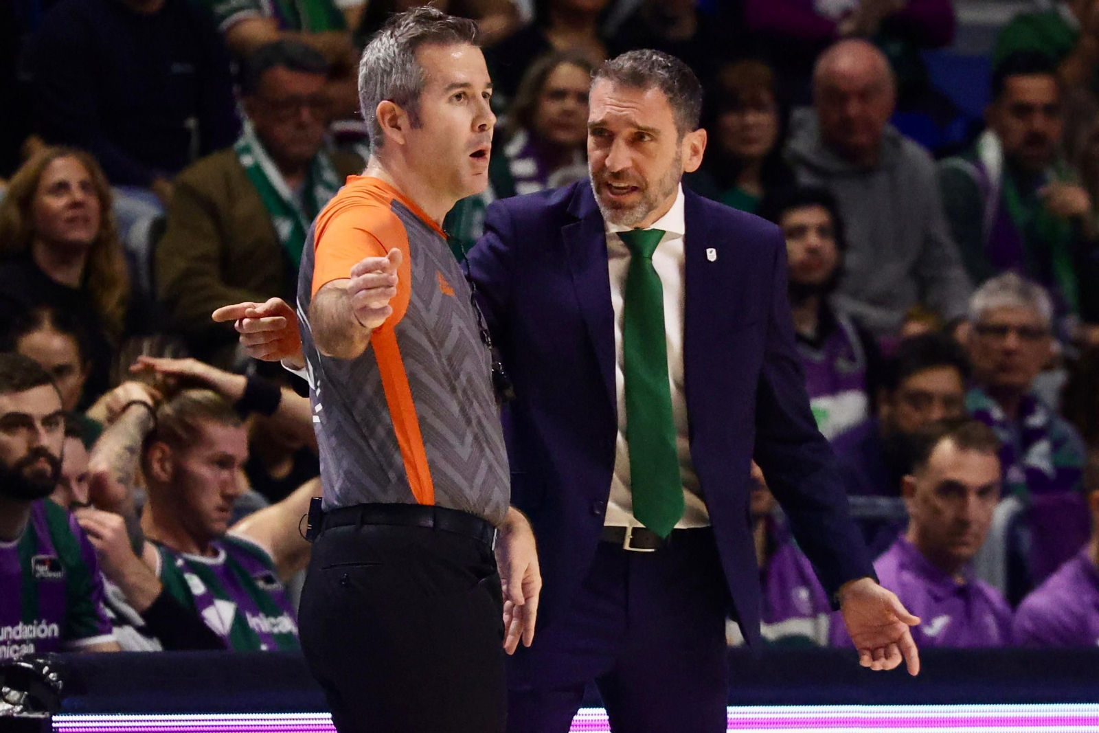 El Unicaja-Valencia Basket, en fotos