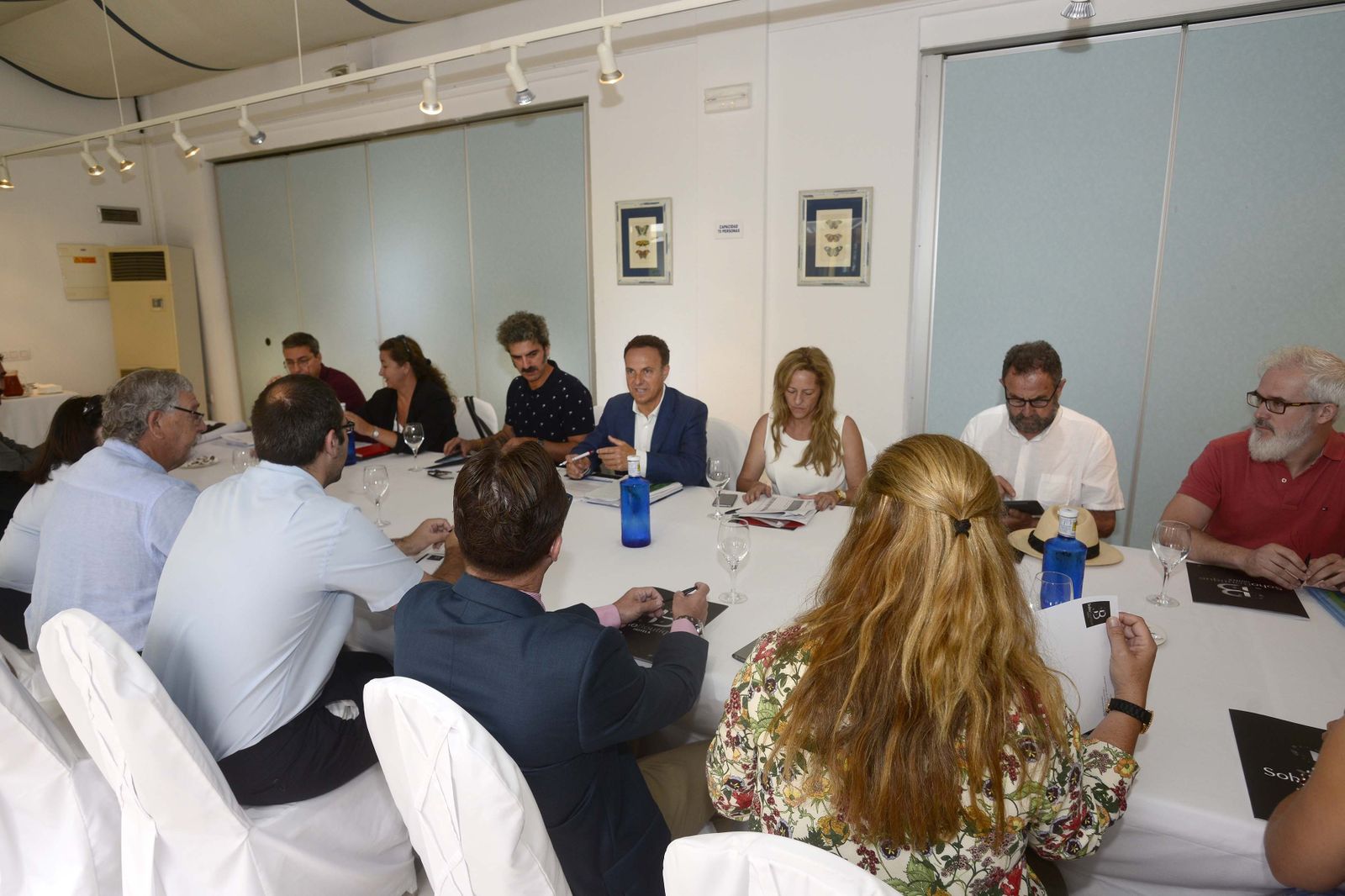 Un momento del encuentro con directores de hotel celebrado esta semana.