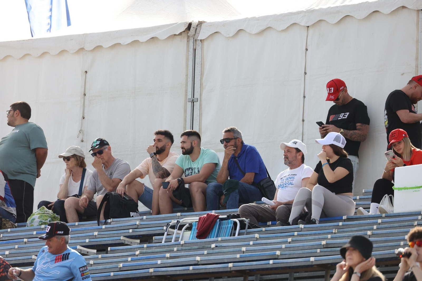 Ambiente del viernes en las gradas del Circuito de Jerez - Ángel Nieto