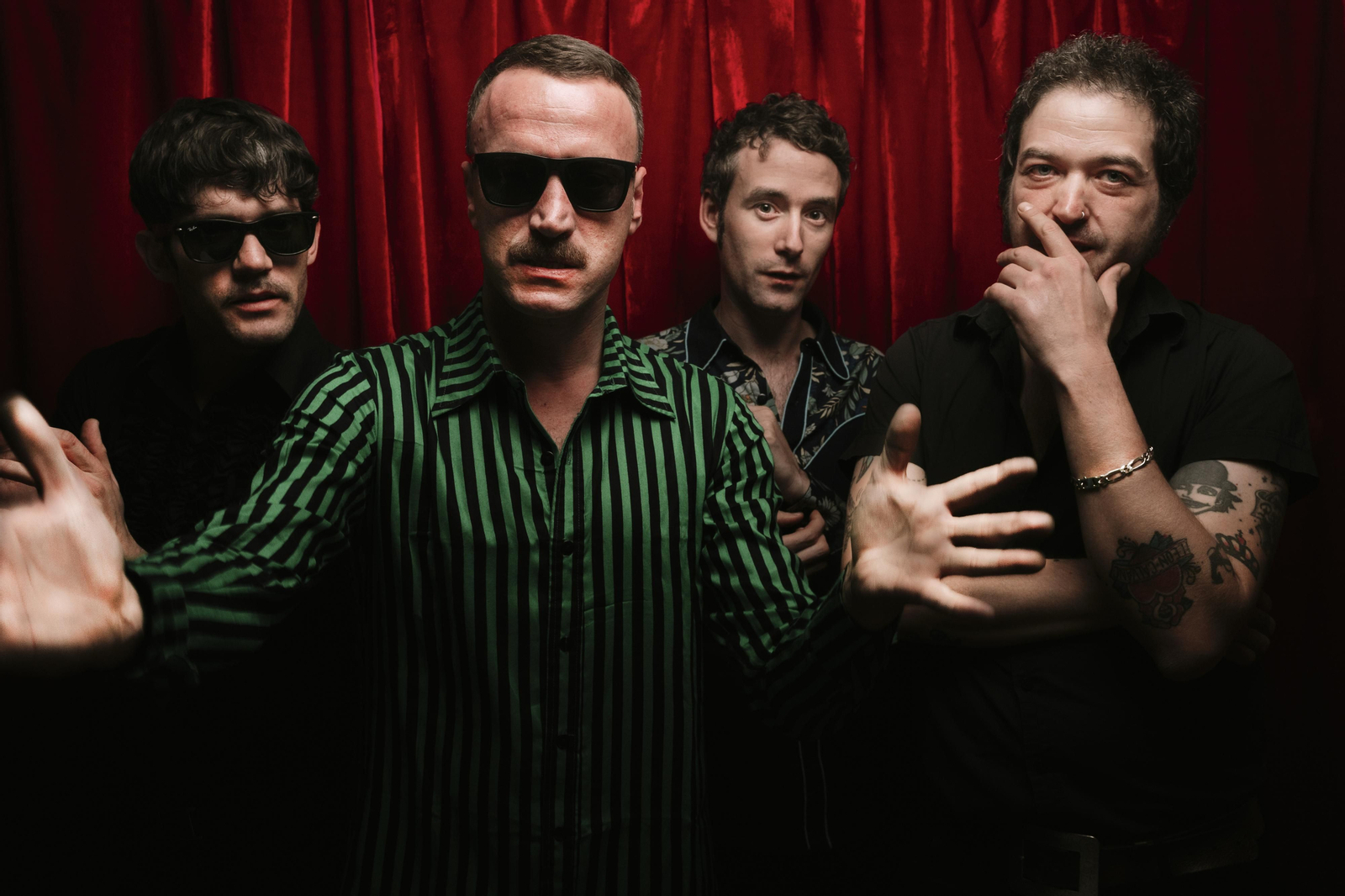 Leone, rock en español con añadidos de bolero, rumba, copla y chanson