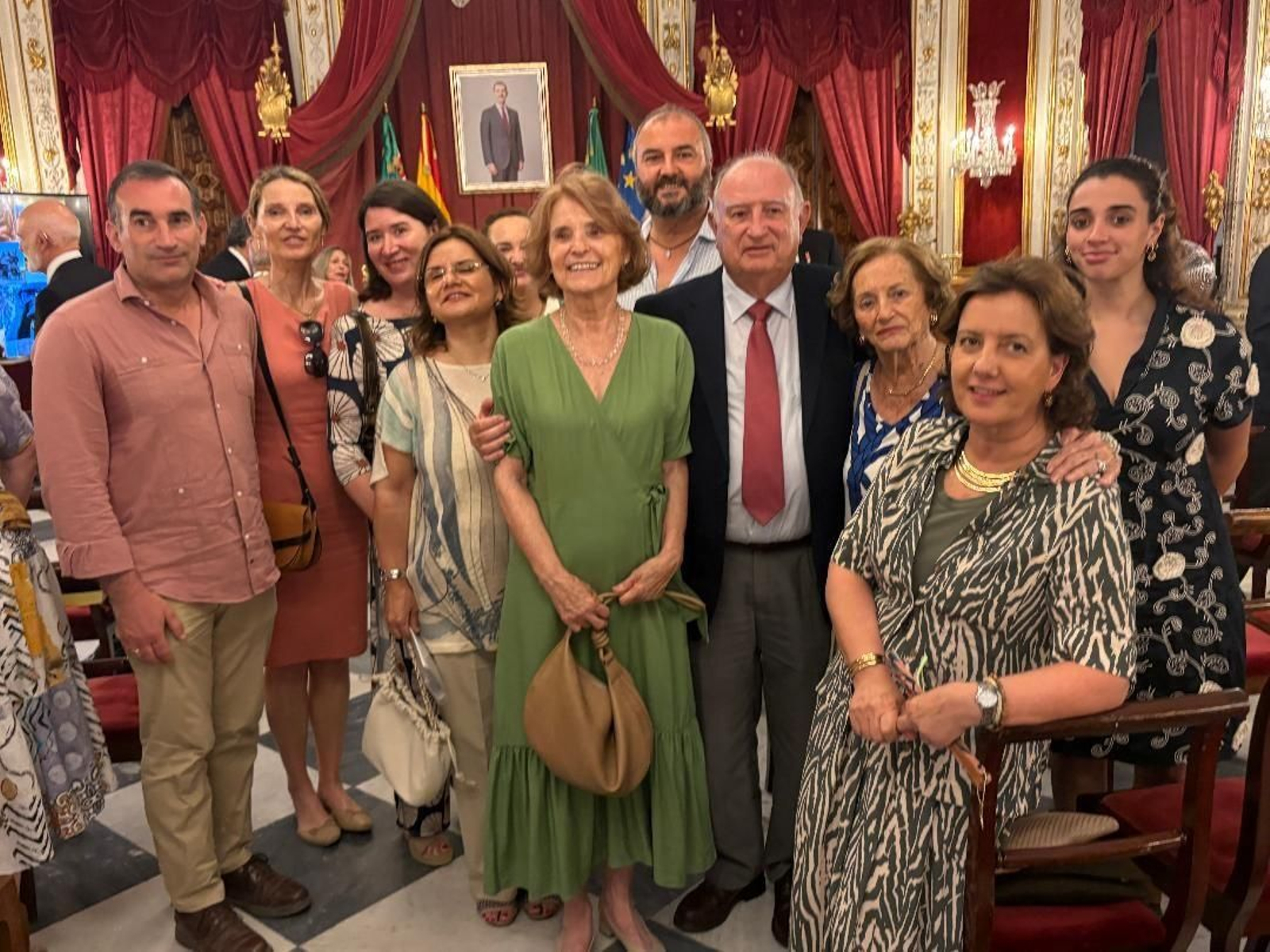 Miguel, Román, Elena, Carlos, Luisa y Conchita Martínez del Cerro, Luis Palomino, Montse Cuvillo, María y Merdes Docampo, Reyes Bohórquez y Pilar López Martínez de Salazar. Miguel, Román, Elena, Carlos, Luisa y Conchita Martínez del Cerro, Luis Palomino, Montse Cuvillo, María y Merdes Docampo, Reyes Bohórquez y Pilar López Martínez de Salazar.
