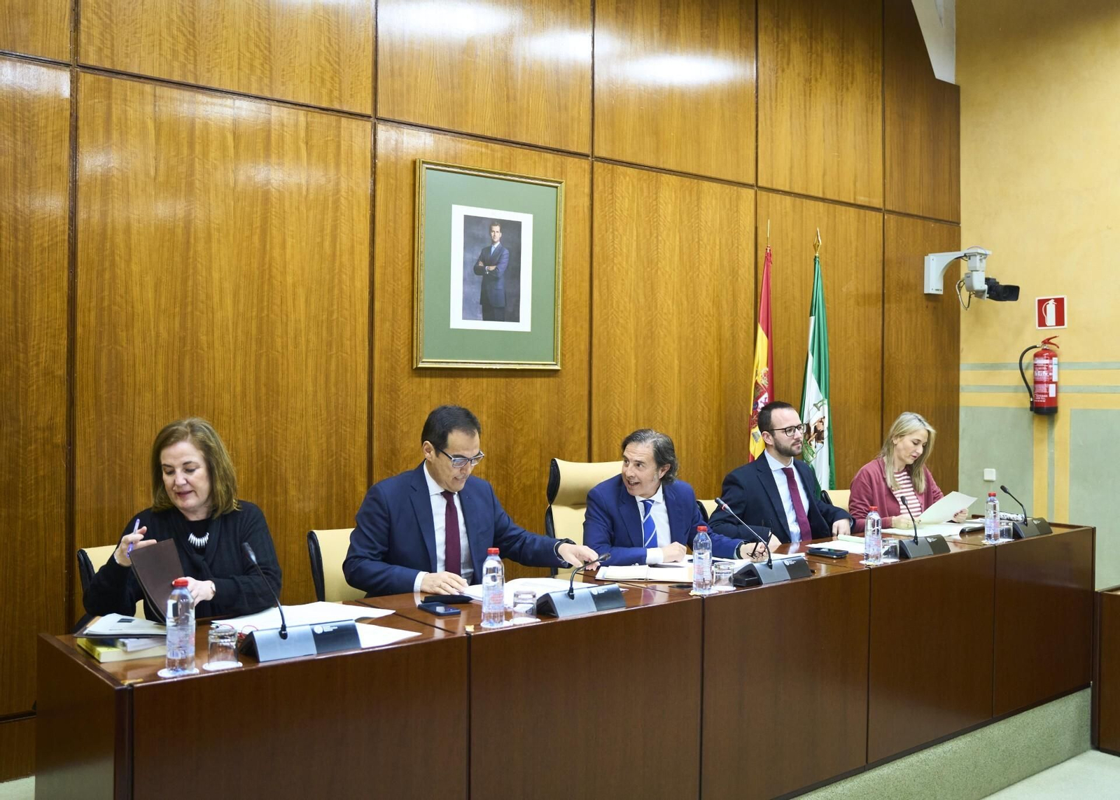 El consejero de Justicia ante la Comisión del Parlamento de Andalucía.