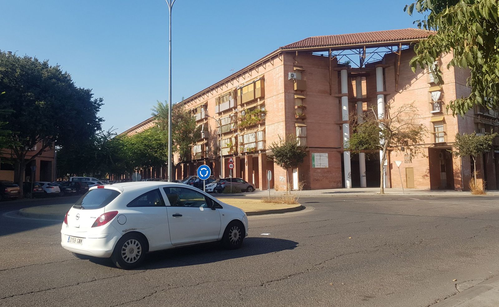 Bloques de pisos en Las Moreras, barrio en el que Apdha tiene su sede en Córdoba.