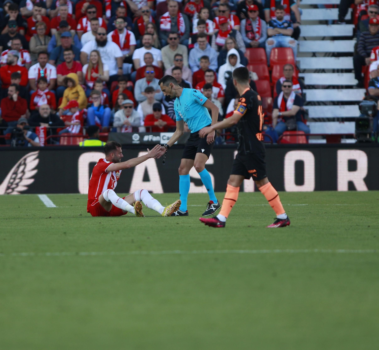 Fotogalería del partido de la Liga Santander, U.D. Almería-Valencia