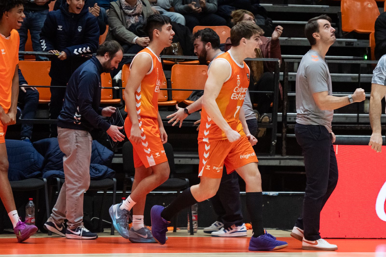 Valencia-Unicaja Alhaurín de la Torre U22, en fotos