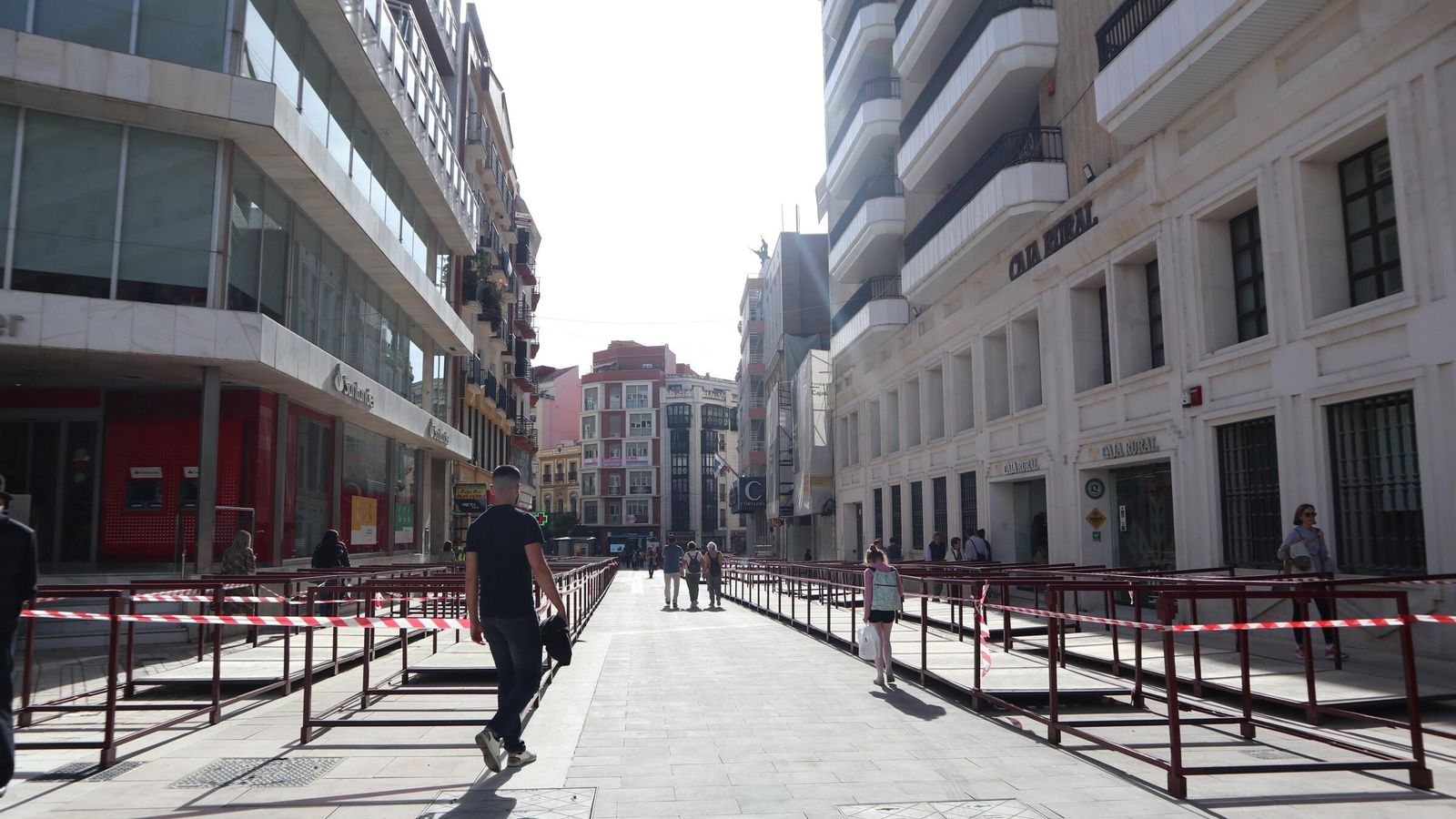 La Placeta y la calle Méndez Núñez tienen instalados algunos de sus palcos.