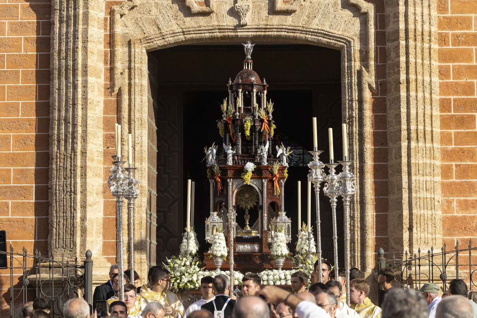 San Fernando sostiene la tradición de un Corpus que pierde presencia ...