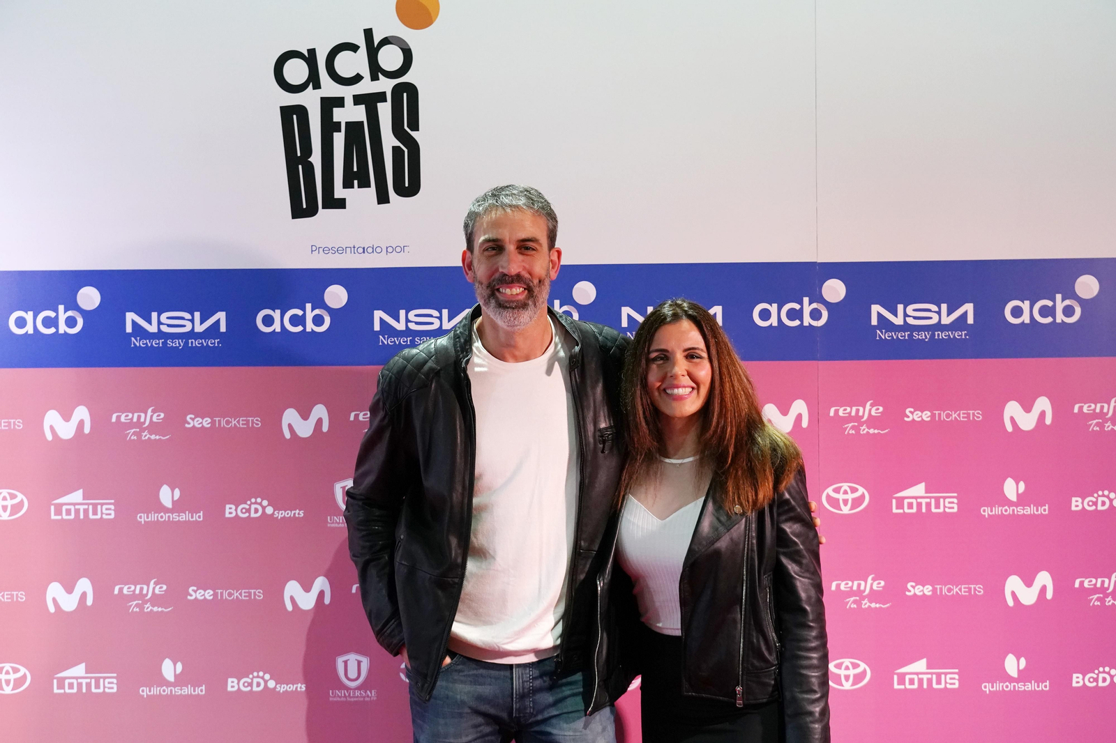 La alfombra roja del concierto de Lola Índigo que abre la Copa del Rey de Málaga