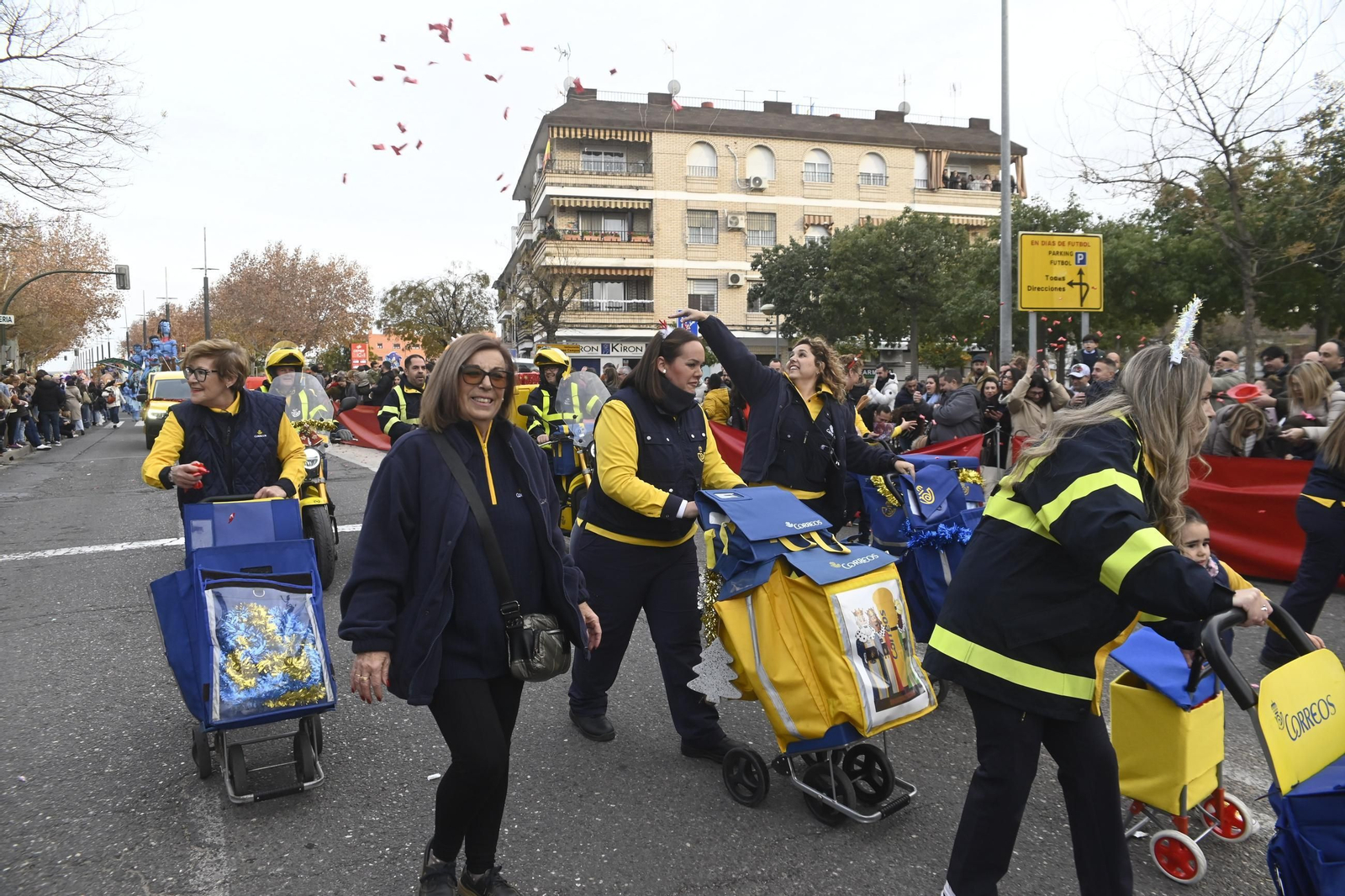 Las mejores fotos del inicio de la Cabalgata de Reyes Magos de Córdoba