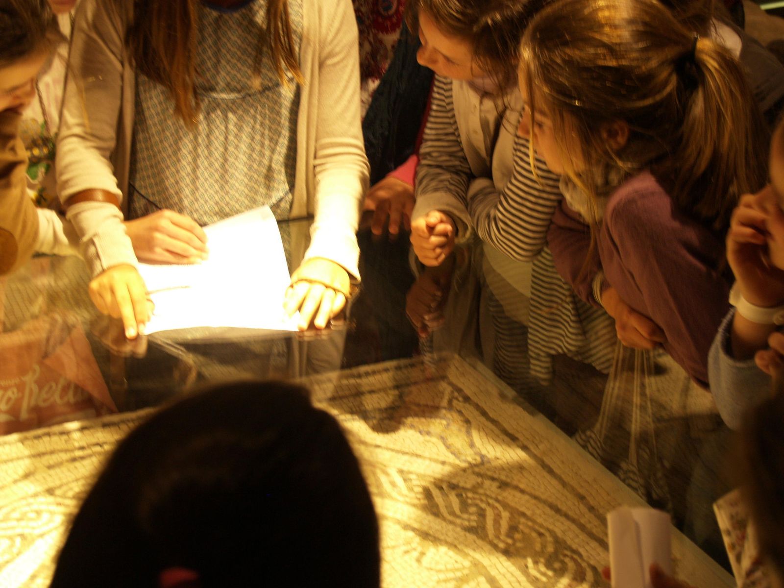 Una de las acciones de Engranajes Culturales en el Antiquarium.