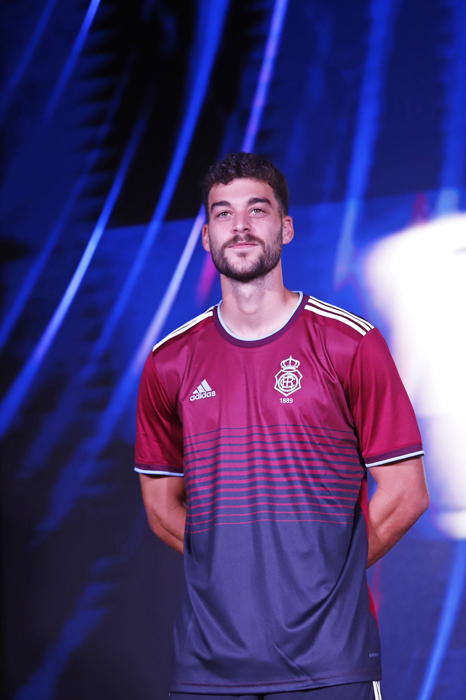 Imágenes de las nuevas equipaciones del Recreativo de Huelva para la temporada 2023/24