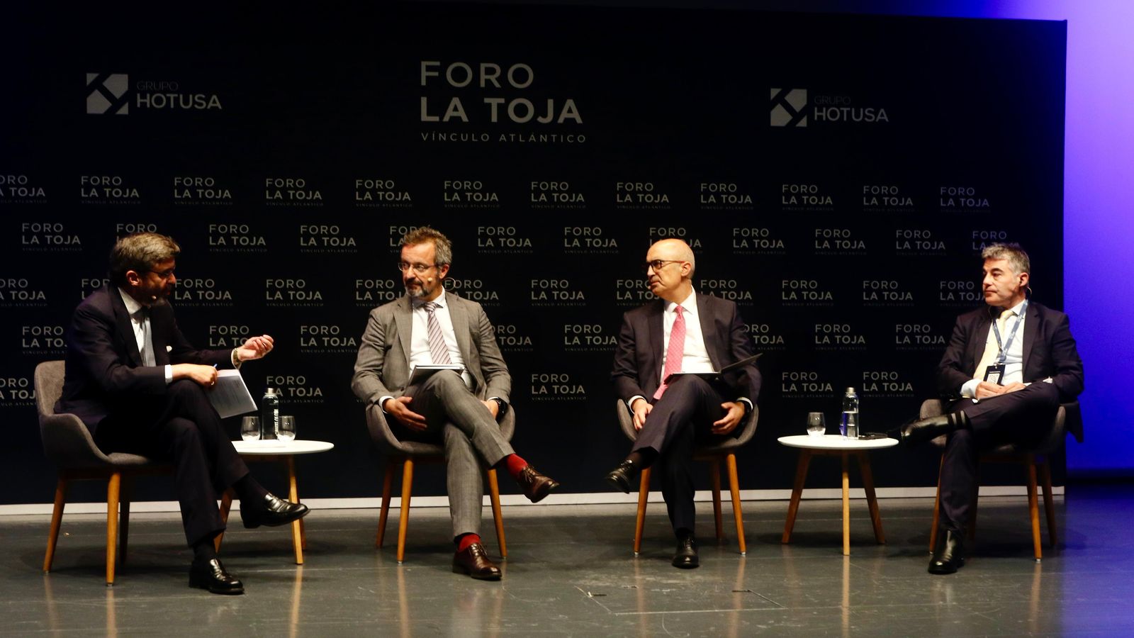 Primera ponencia de la jornada con el título 'La defensa de Europa: una necesidad y una oportunidad industrial'.