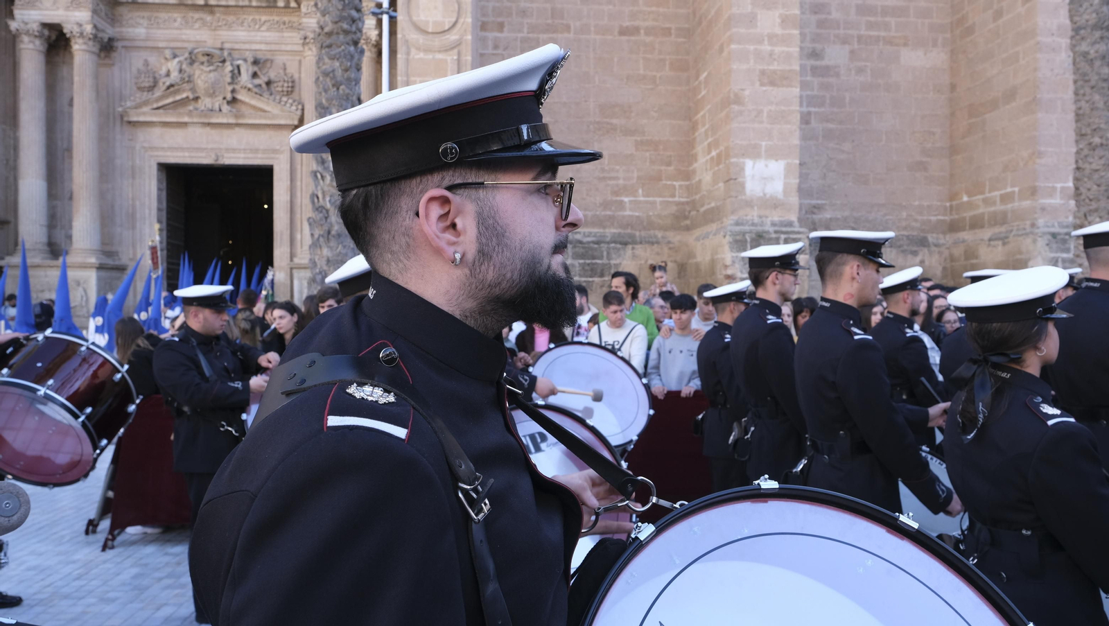La procesión de Prendimiento en Almería, en imágenes