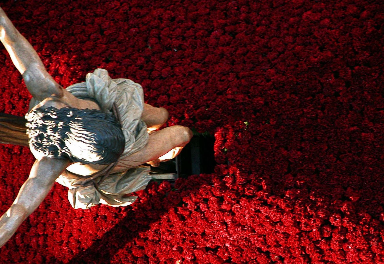 Las mejores imágenes del Santo Entierro Grande de 2004