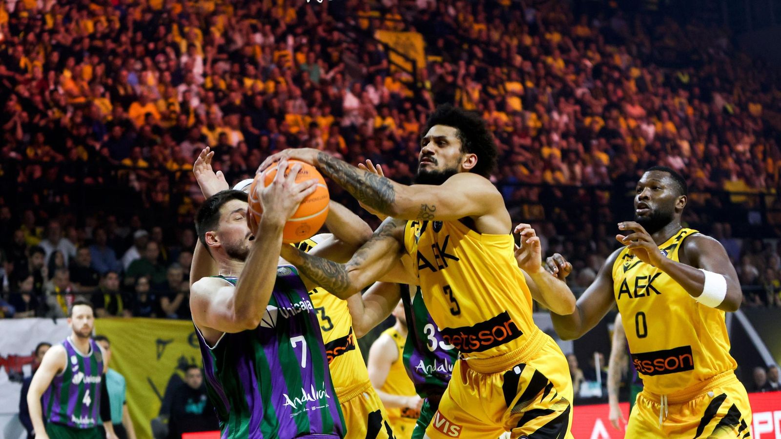 Las fotos del AEK Atenas-Unicaja de la Final Four de la Basketball Champions League