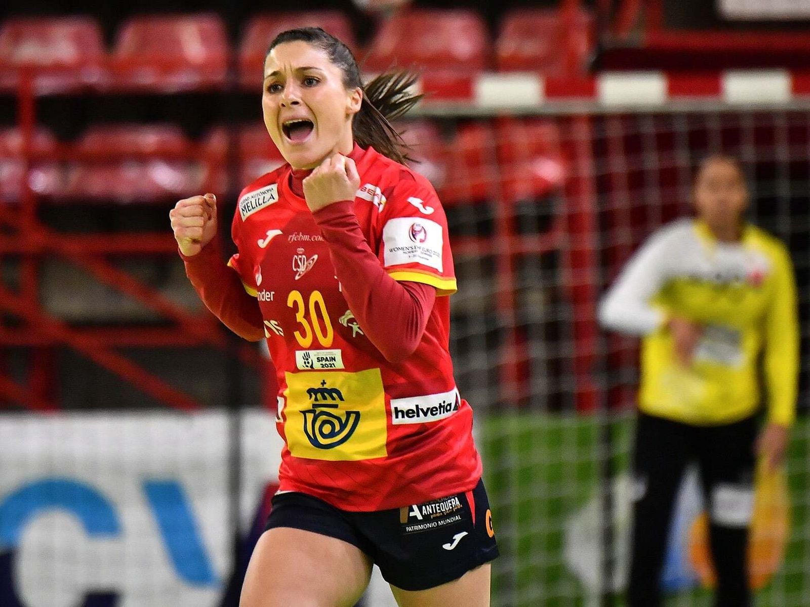 Sole López celebra uno de sus goles con España.