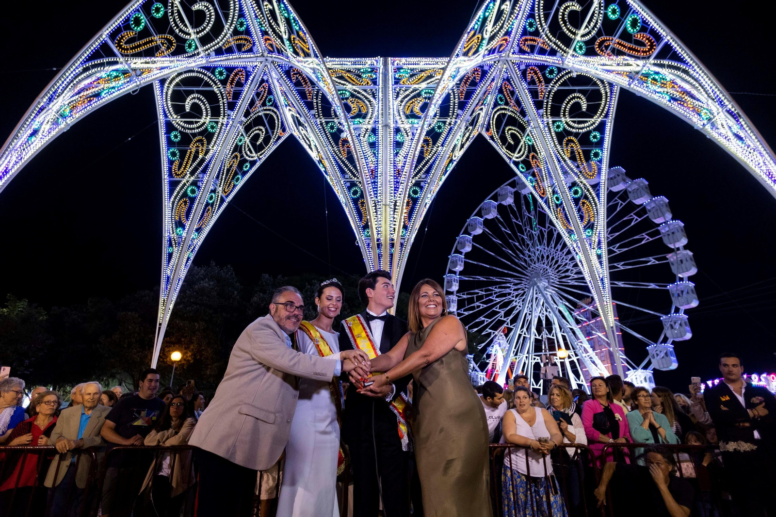 Feria de Puerto Real 2023: Las imágenes de la gala de coronación y el alumbrado