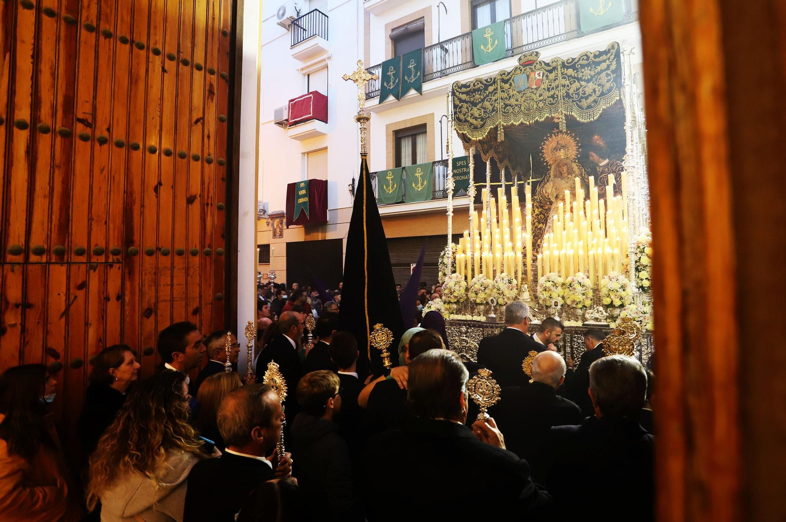 Imágenes del Nazareno en la madrugá de Huelva