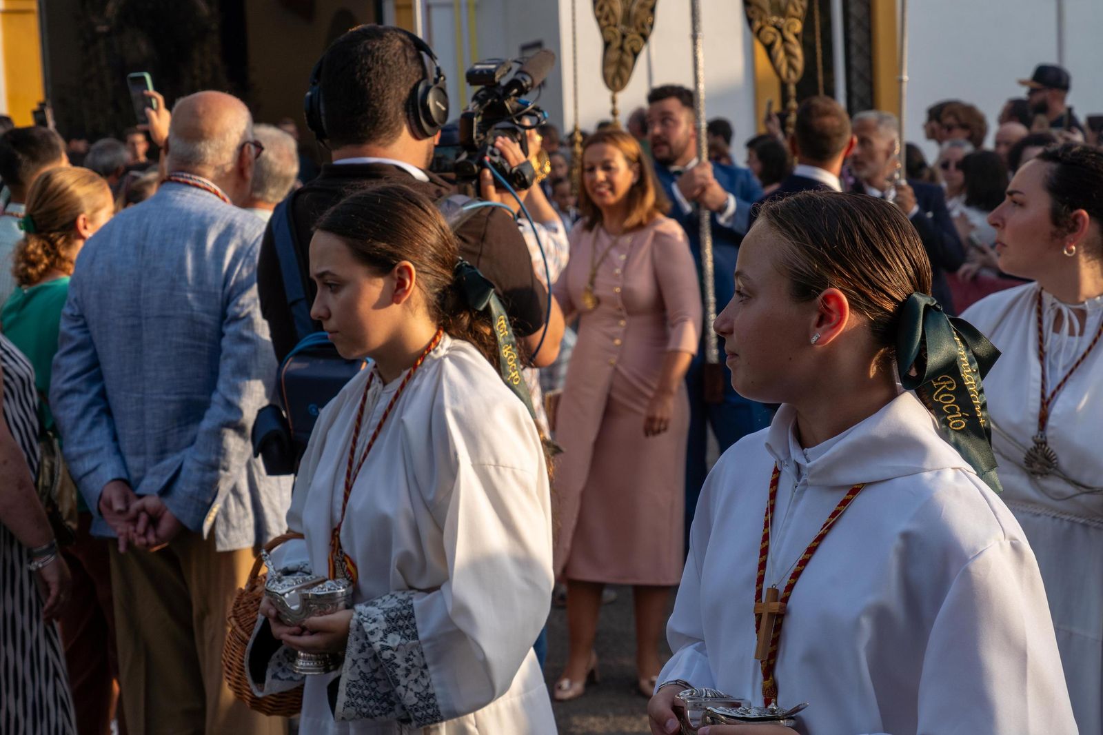 Imágenes del Rosario Jubilar rociero celebrado por las 25 hermandades filiales de la Matriz de Almonte en La Merced