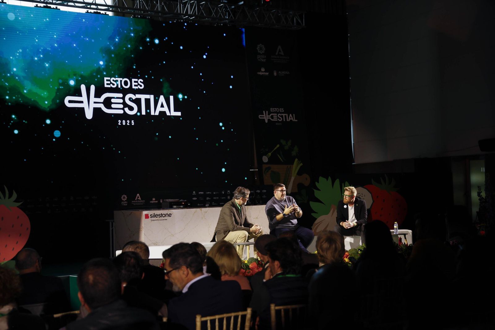 Imágenes del último día del Congreso Internacional Vestial 2025 en el Palacio del Toyo