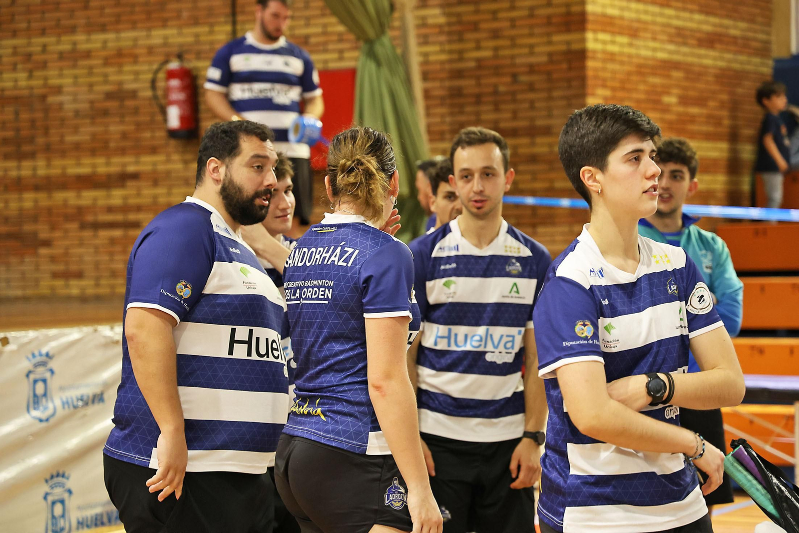 Imágenes de la final de liga de bádminton entre el IES La Orden y La RInconada