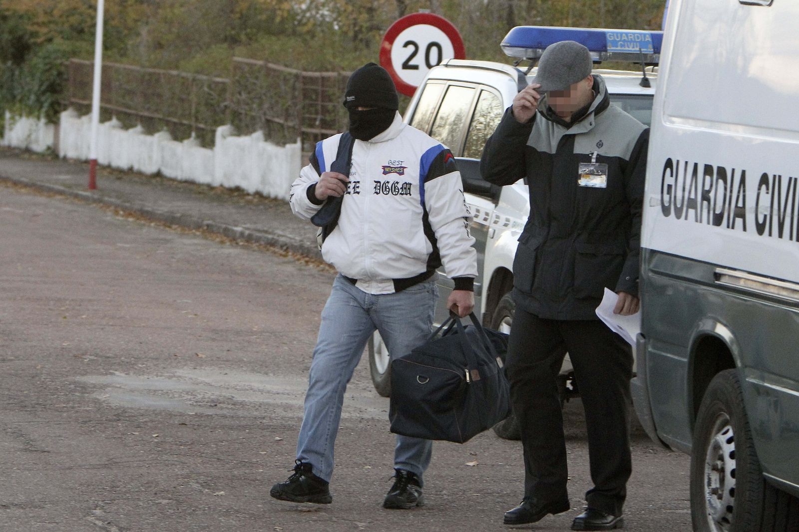 Miguel Ricart , el único condenado por el triple crimen de Alcàsser , a su salida de la cárcel en imagen de  archivo (2013).