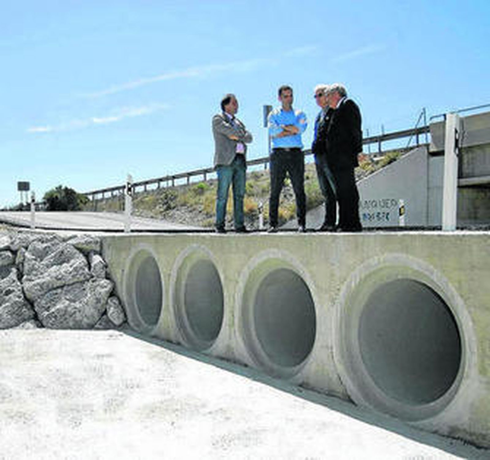El alcalde y el subdelegado del Gobierno chequearon ayer los resultados.