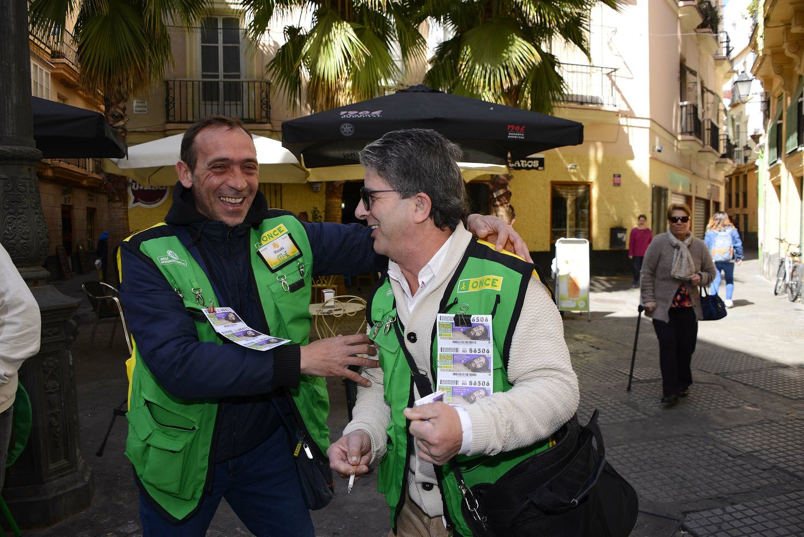 El paseo triunfal de Lolo el cuponero