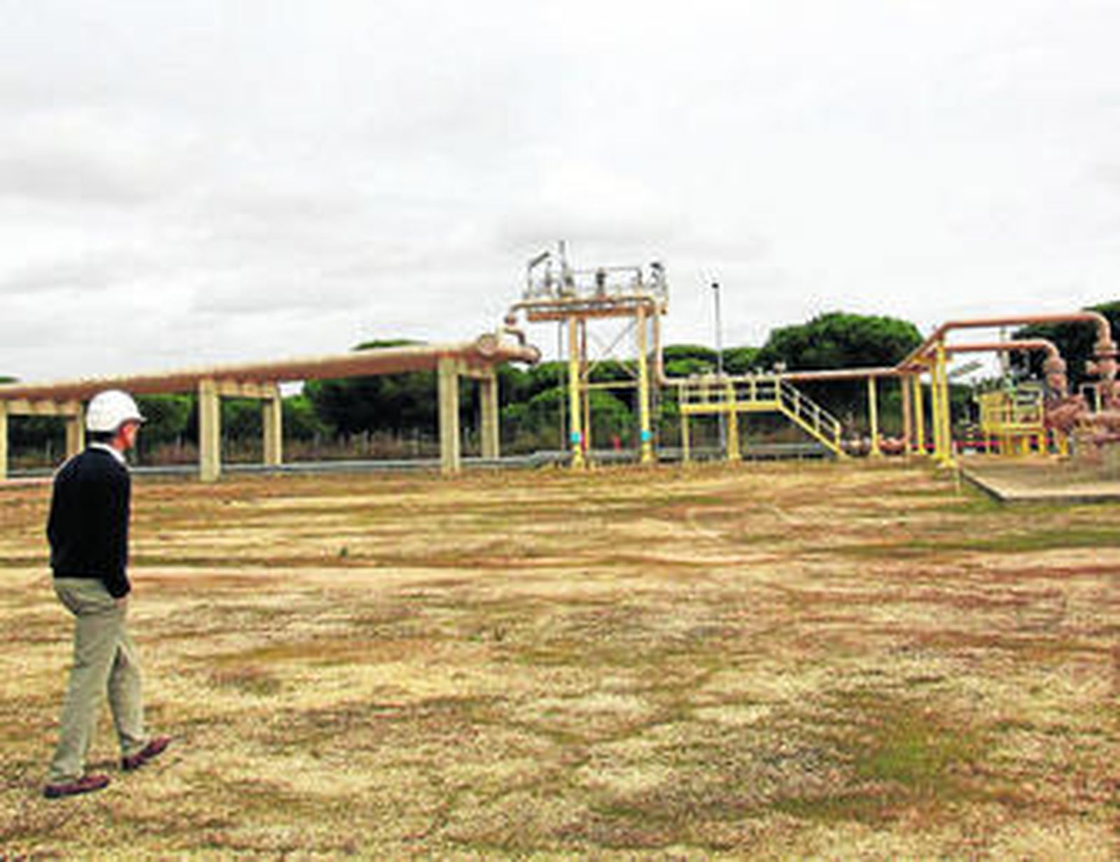 Planta de gas de Repsol en Mazagón (Huelva).