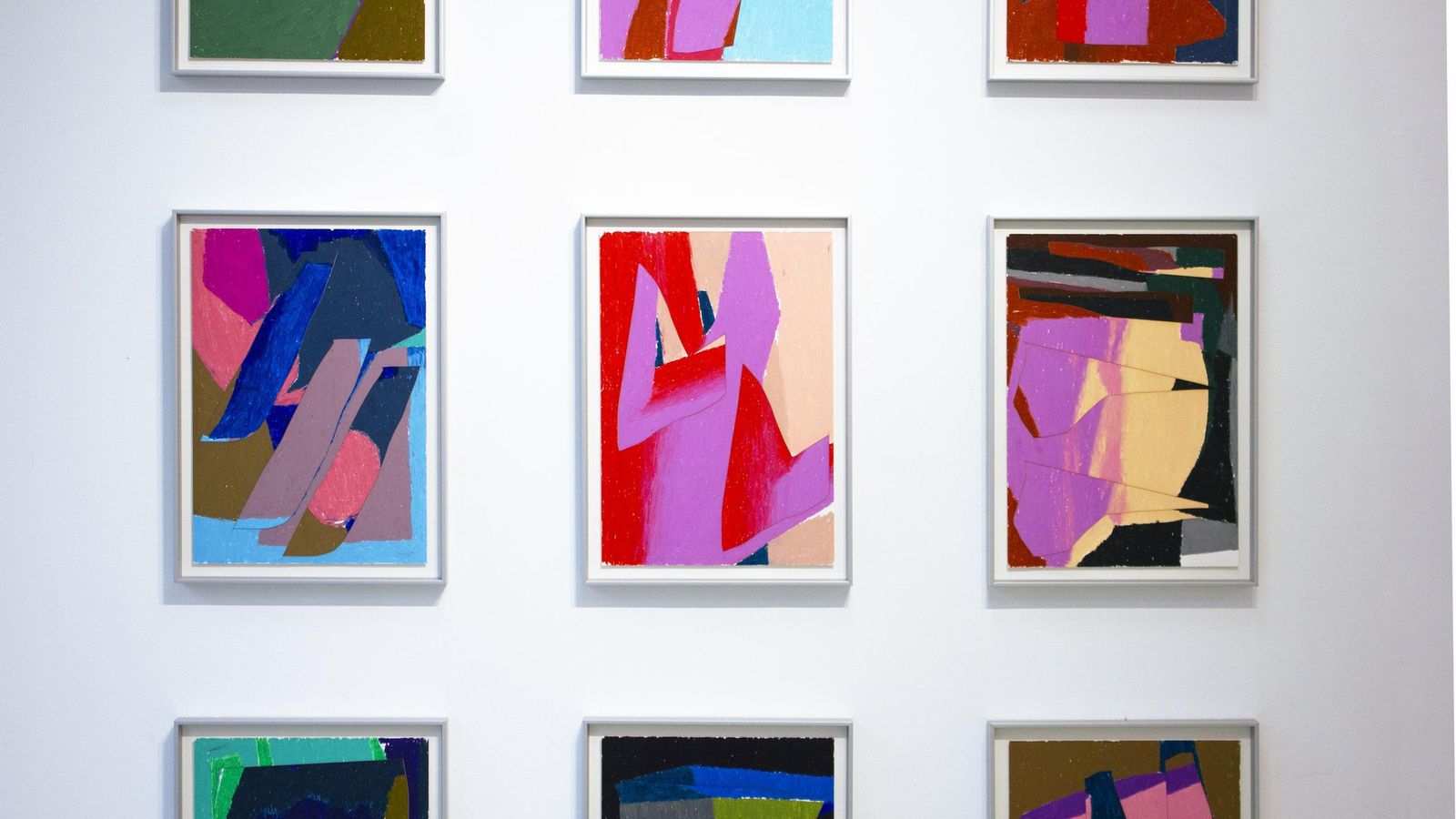 Algunas de las obras hechas con ceras al óleo sobre papel y corte a láser.