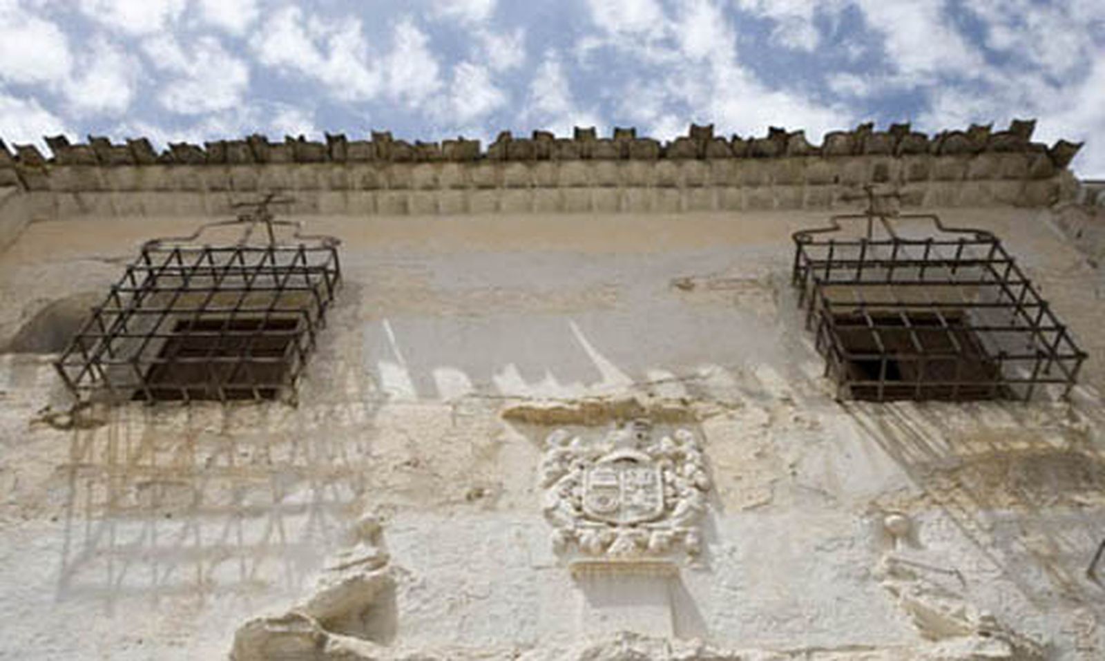 Ayuntamiento de Puebla de Don Fabrique. Casa de los Patiños.