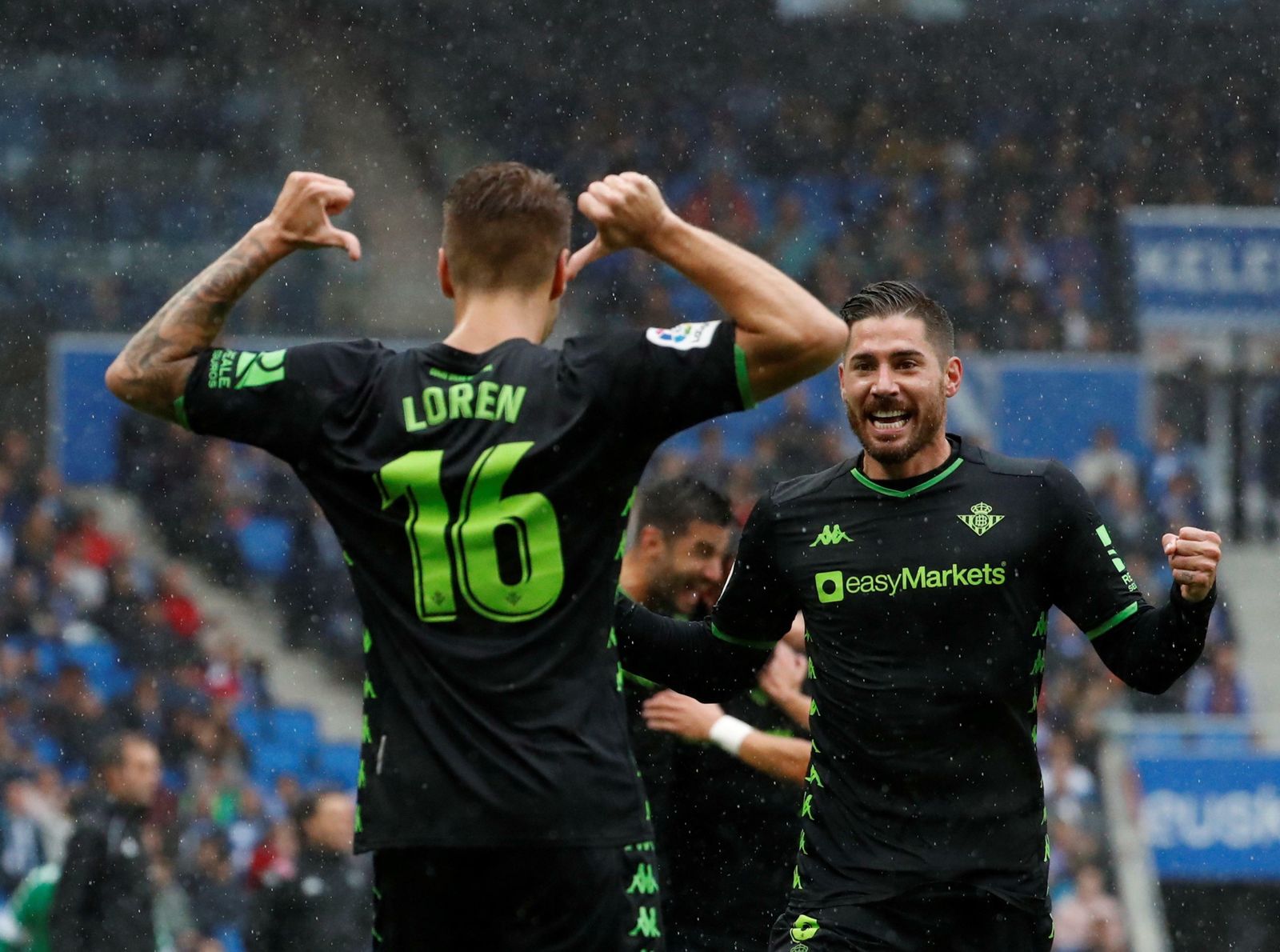 Loren festeja su gol ante la Real Sociedad.