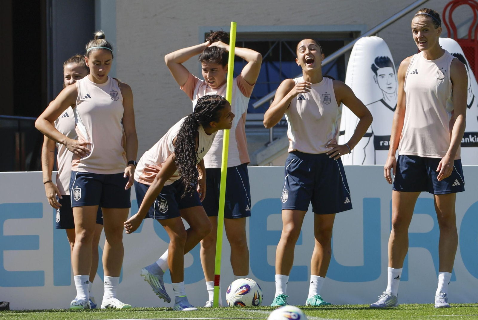 Las fotos de España antes de enfrentarse a Suiza en la Eurocopa femenina