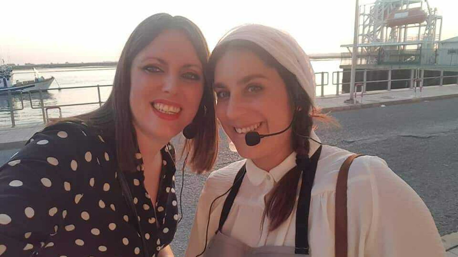 Raquel Rendón y Miriam Bernal, en el punto de partida de la ruta.