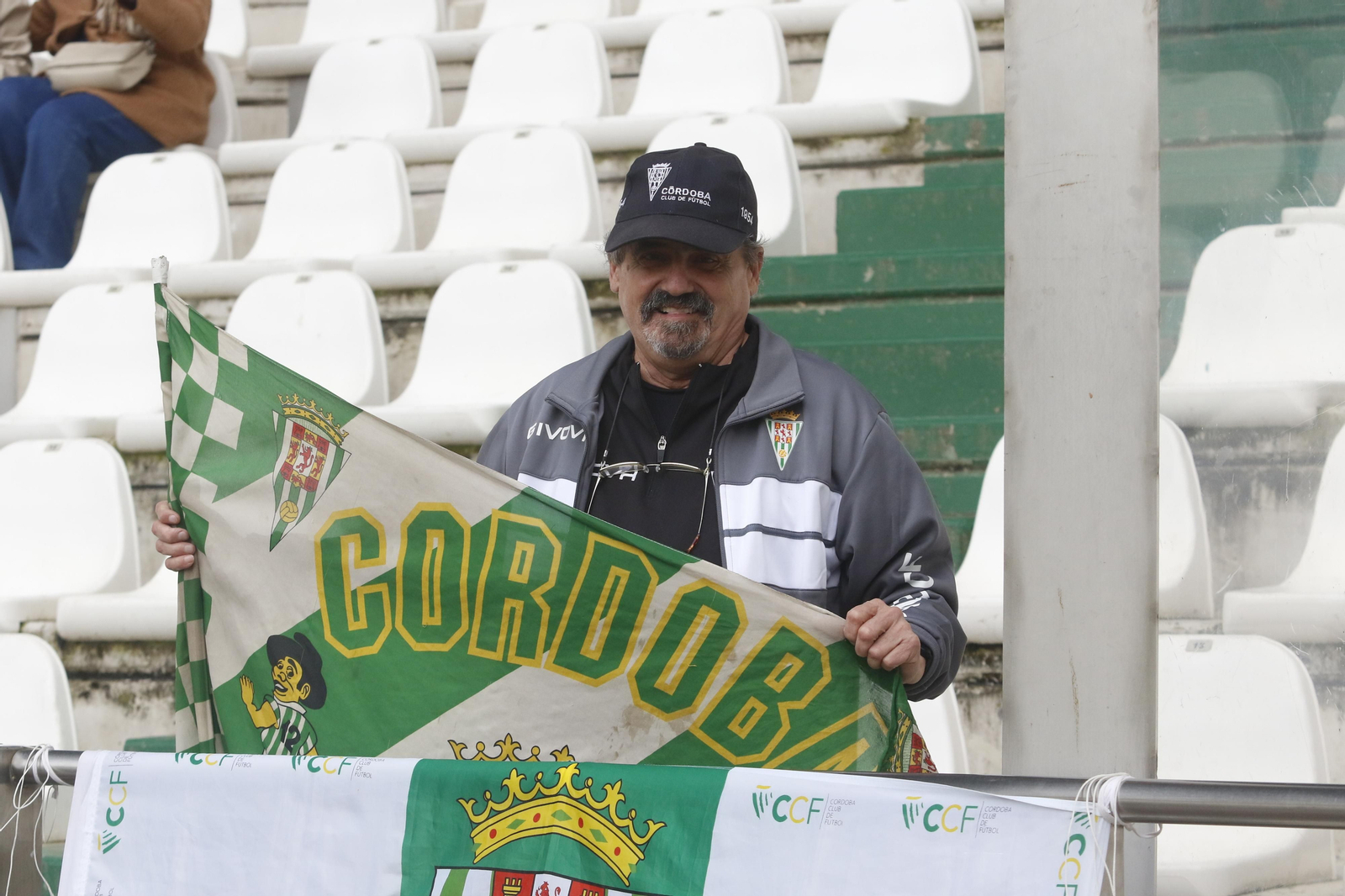 Las mejores fotos del ambiente en El Arcángel para el Córdoba CF - Intercity